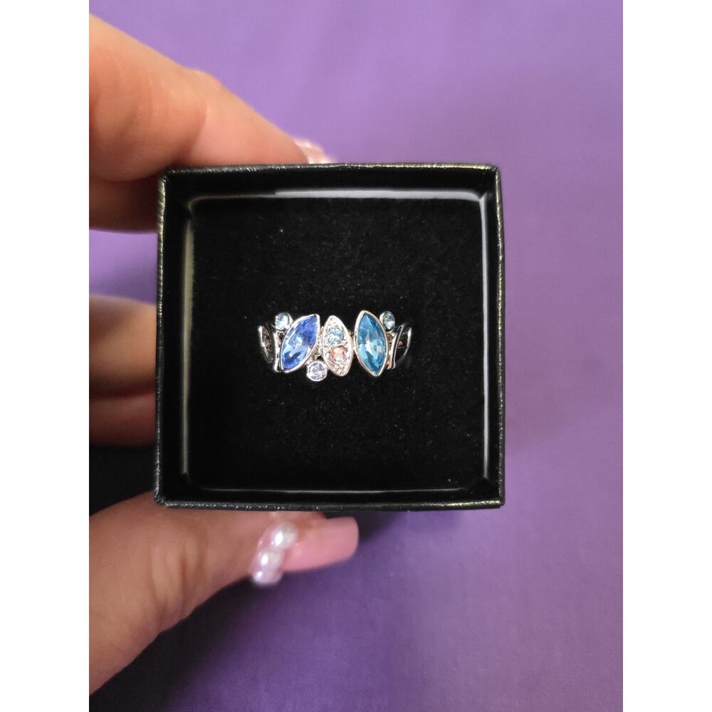 Silver Plated Ring In Shades Of Blue With Aurora Borealis Crystals Size 6 NEW